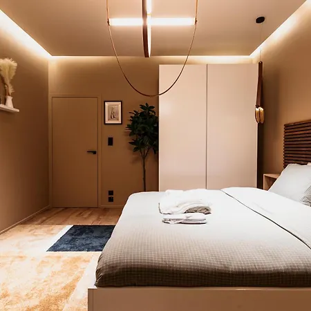 Golden Dove Luxury Apartment